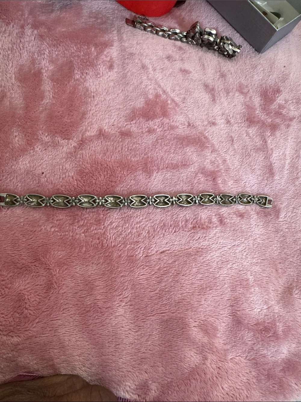 Silver-Tone Link Bracelet - Women's Fashion Accessory